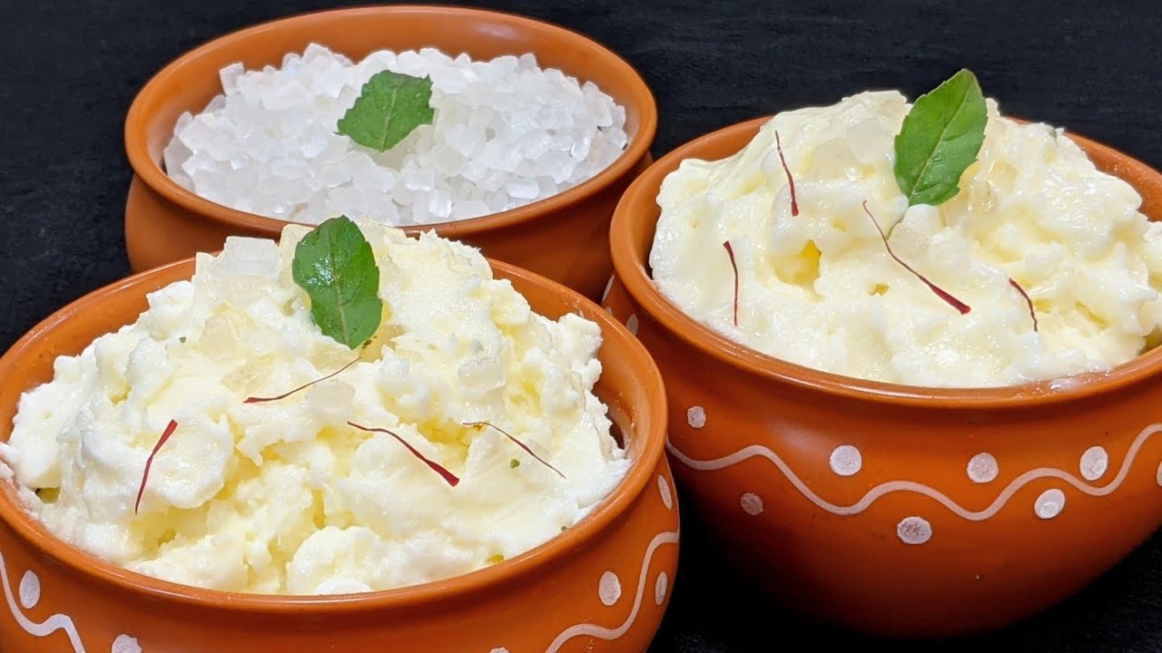 Janmashtami Special: बाजार की मिठाई छोड़ घर पर बनाएं माखन-मिश्री, ऐसे लगाएं कान्हा को भोग
