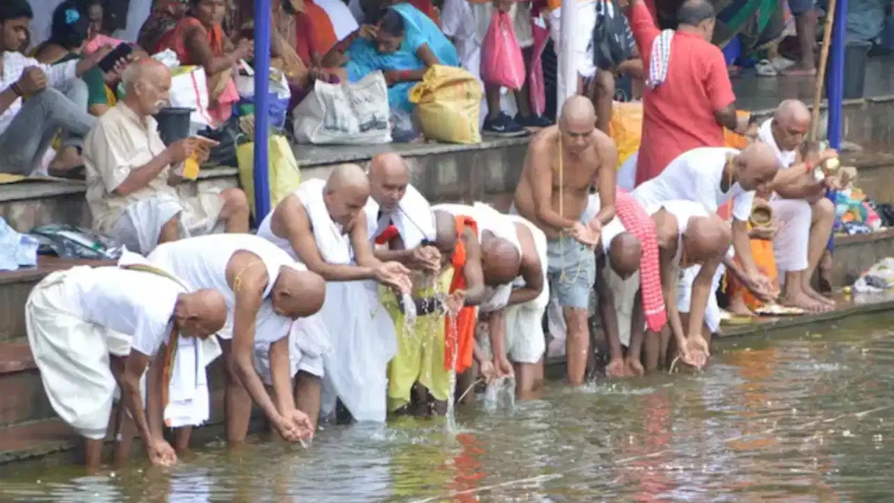 गया पितृपक्ष मेला 2026: श्रद्धालुओं की मदद के लिए 24 घंटे कंट्रोल रूम, एक कॉल पर मिलेगी जरूरी जानकारी