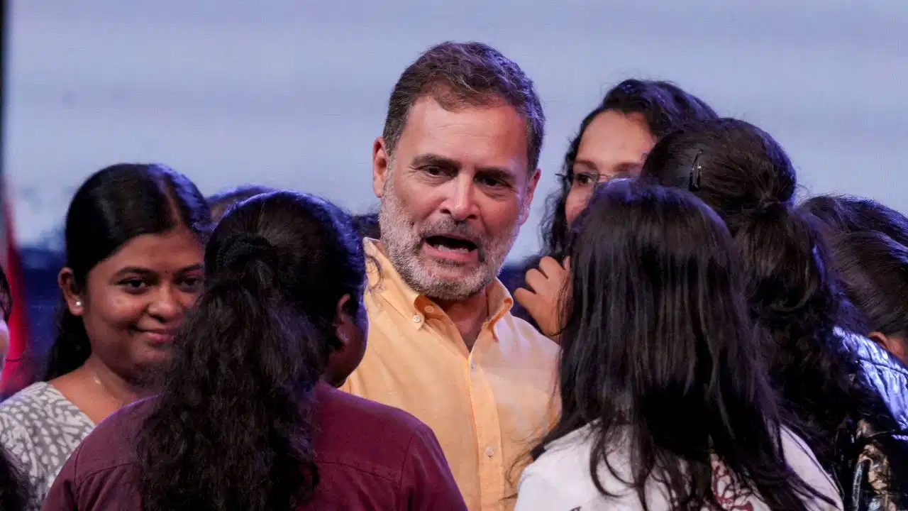 कांग्रेस का Gen Z वकीलों पर फोकस, राहुल गांधी से हुई मुलाकात; 10 युवाओं के साथ शुरू हुआ पायलट प्रोजेक्ट