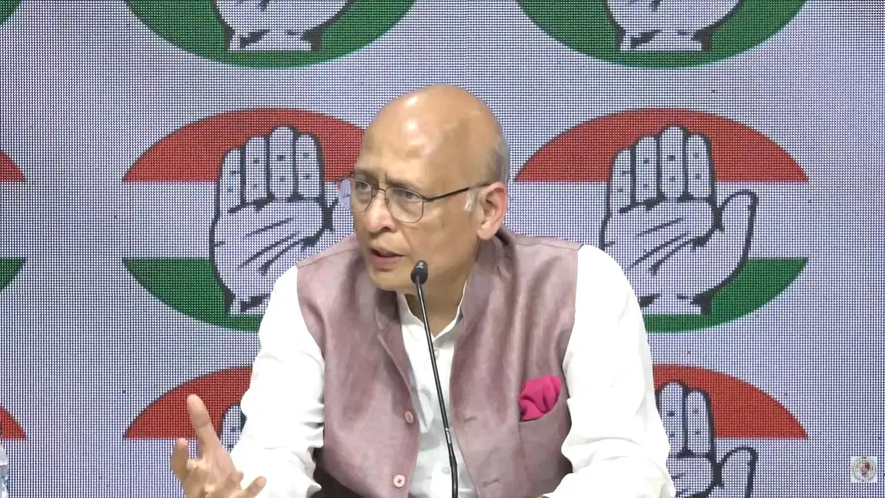 सिंघवी का ज्ञानेश कुमार पर बड़ा आरोप, दिल्ली-हरियाणा चुनाव रद्द करने की मांग