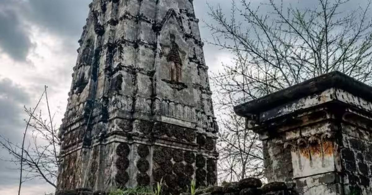 पाकिस्तान में 100 साल पुराने हिंदू मंदिर को गिराने पर भारत सख्त, पारदर्शी जांच और कार्रवाई की मांग