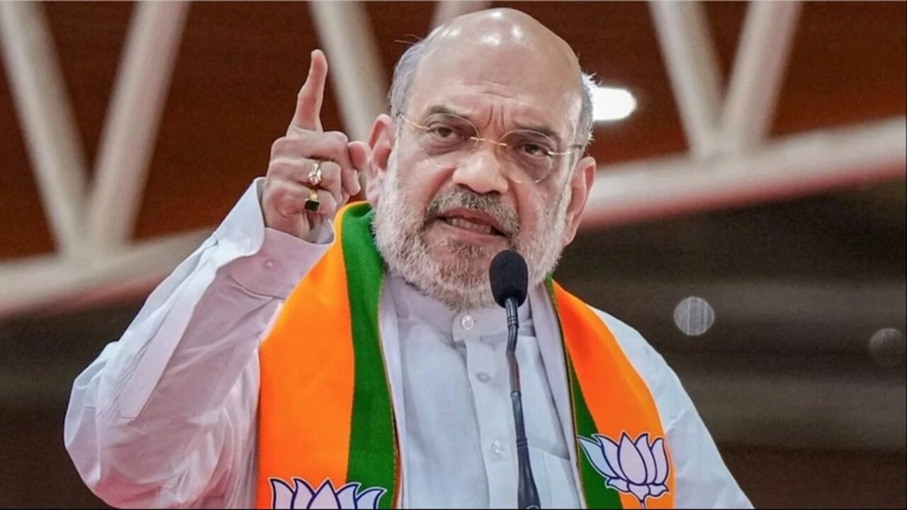खरगे के बयान पर भड़के अमित शाह, बोले- PM मोदी के पिता पर टिप्पणी कर सारी मर्यादाएं तार-तार कर दीं