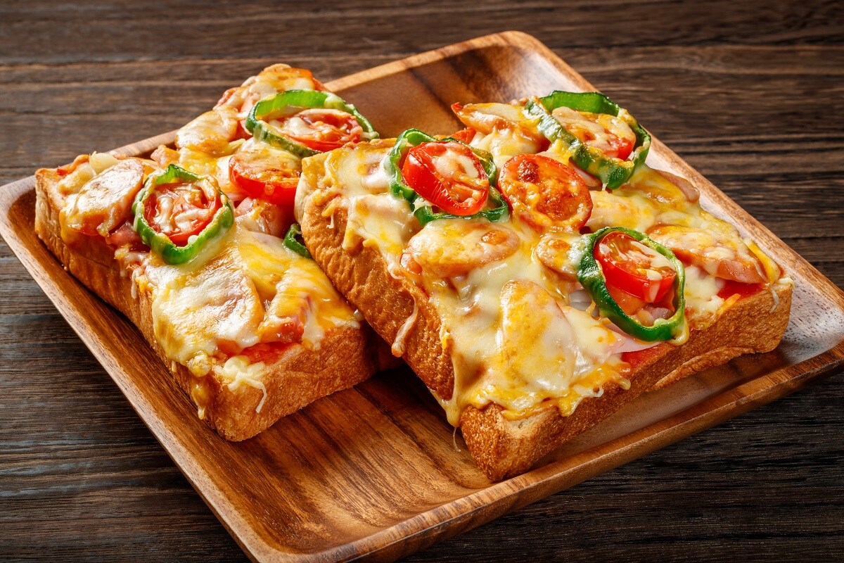 Bread Pizza Pocket Recipe: नाश्ते में झटपट बनाएं ब्रेड पिज्जा पॉकेट, बच्चों से लेकर बड़ों तक आएगा पसंद