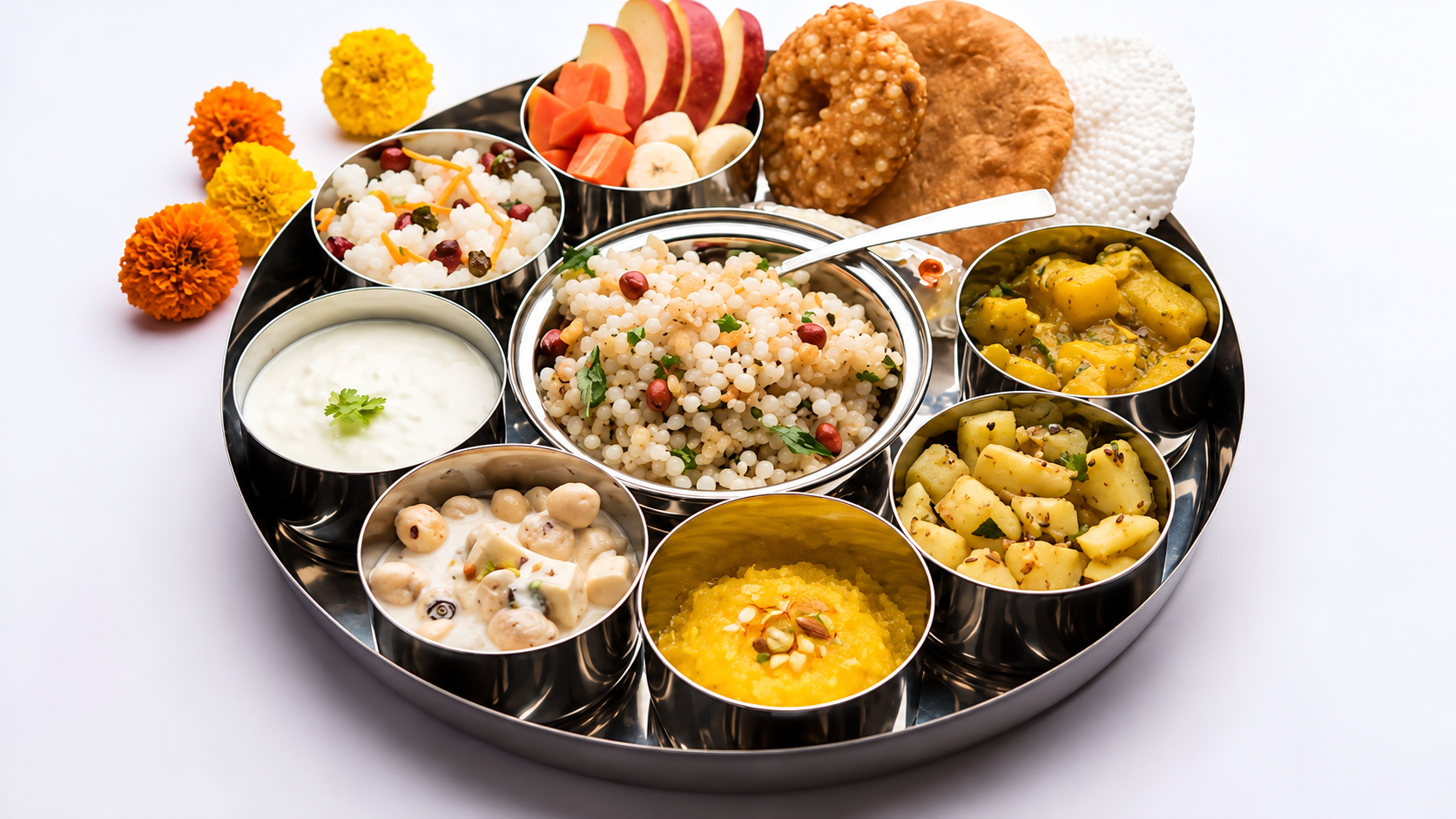 Kanya Pujan Food: कन्या पूजन की थाली में हलवा-पूरी के साथ शामिल करें ये 5 स्वादिष्ट पकवान