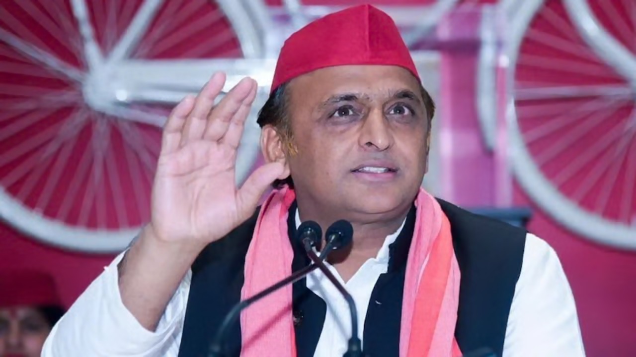 जंतर-मंतर पर महिला से मारपीट का वीडियो वायरल, अखिलेश यादव बोले- ‘ये है भाजपाई नारी वंदन का सच’