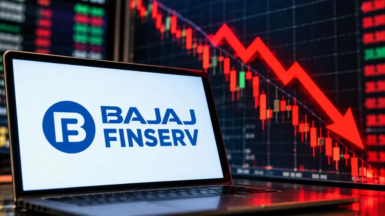 Bajaj Finance Share: गिरते शेयरों के बीच कंपनी का बड़ा दांव, 17,500 करोड़ जुटाने की तैयारी
