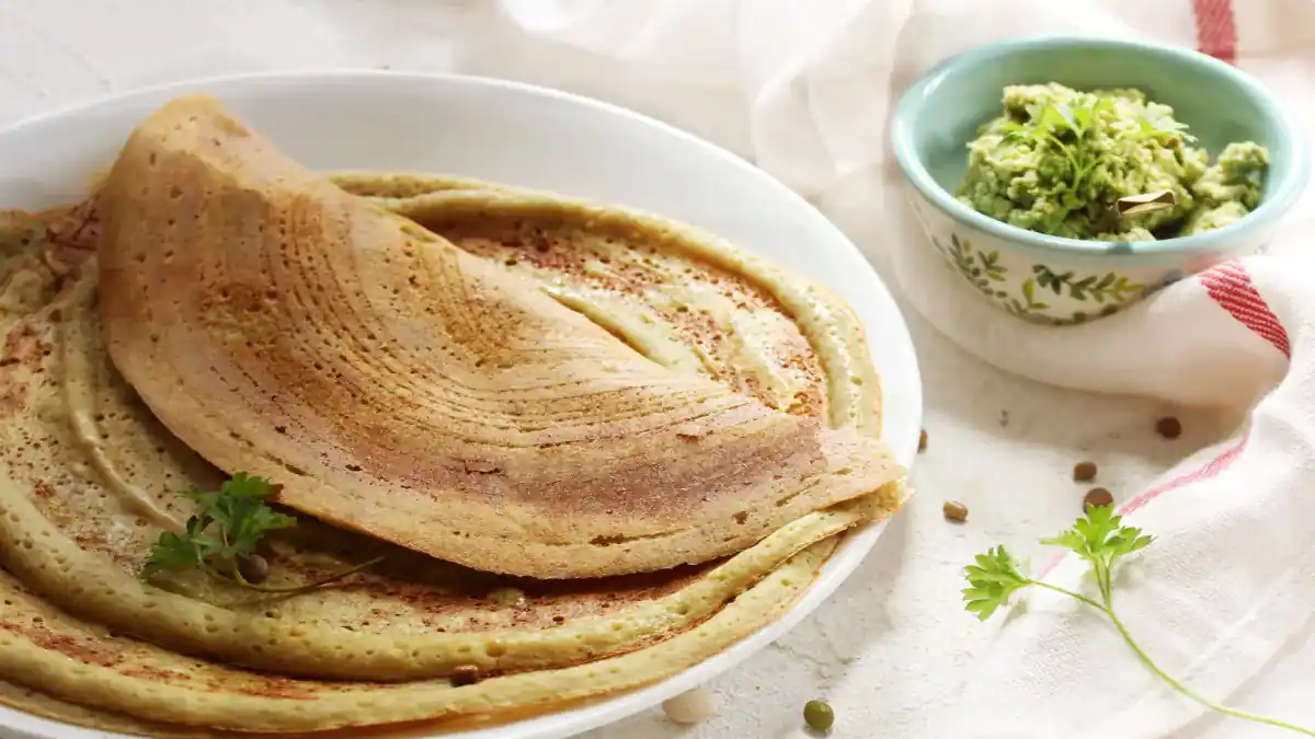 Pesarattu Recipe: नाश्ते में बनाएं आंध्र प्रदेश का मशहूर पेसरट्टू, मूंग दाल से तैयार करें प्रोटीन से भरपूर डोसा
