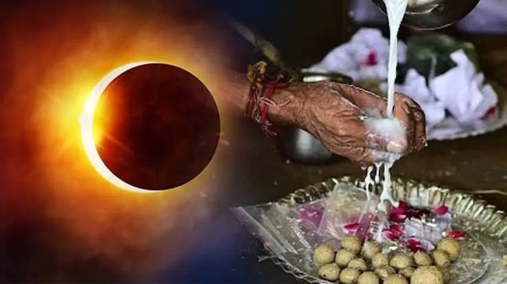 Sarva Pitru Amavasya 2026: आज सर्वपितृ अमावस्या पर श्राद्ध के लिए मिलेंगे इतने घंटे, जानें शुभ मुहूर्त और विधि